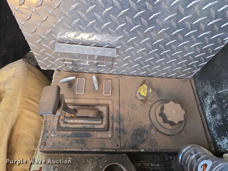 image for item EU3879 1986 Pierce Arrow pumper fire truck