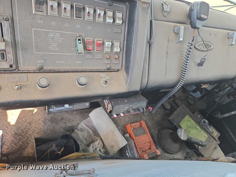 image for item EU3879 1986 Pierce Arrow pumper fire truck