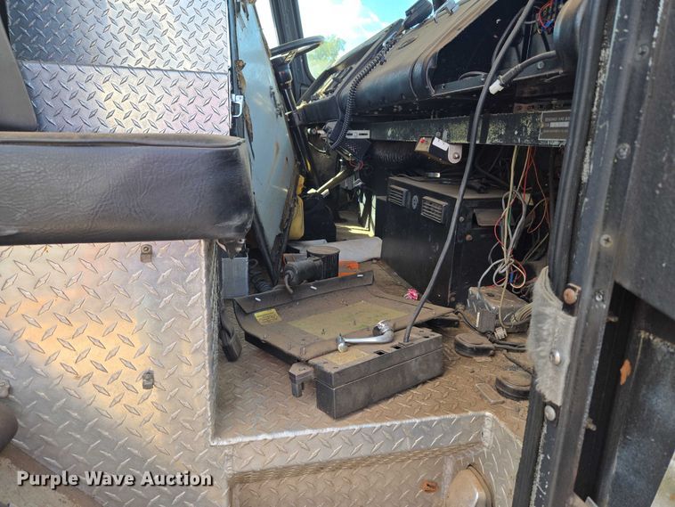 image for item EU3879 1986 Pierce Arrow pumper fire truck