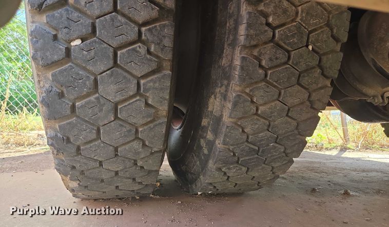 image for item EU3879 1986 Pierce Arrow pumper fire truck