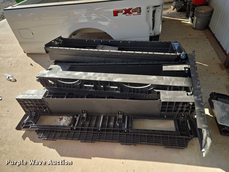 image for item EU3914 Decked toolbox