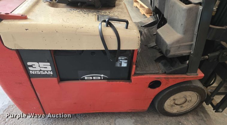 image for item EU3915 Nissan TN01L18HV forklift