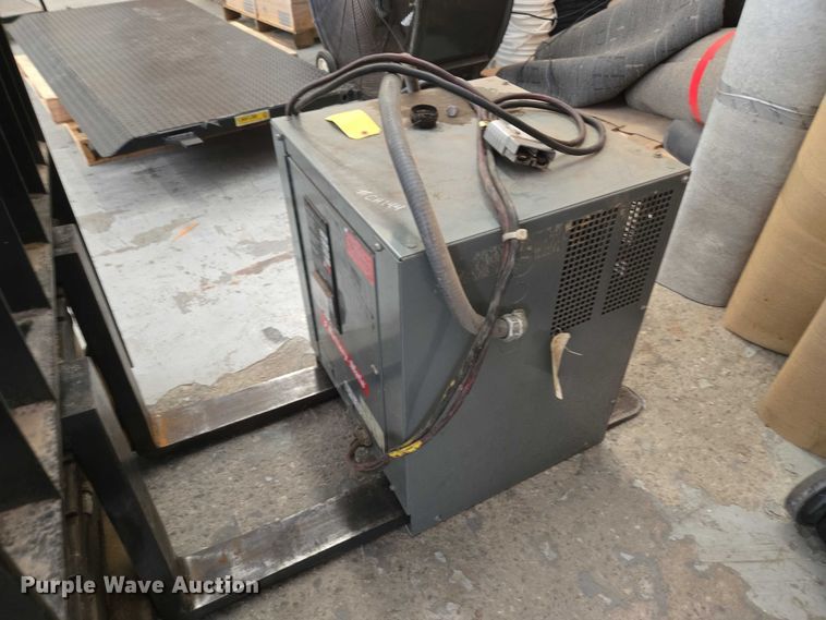 image for item EU3915 Nissan TN01L18HV forklift