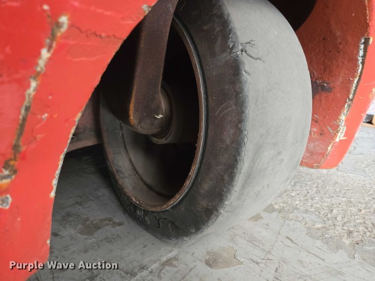 image for item EU3915 Nissan TN01L18HV forklift