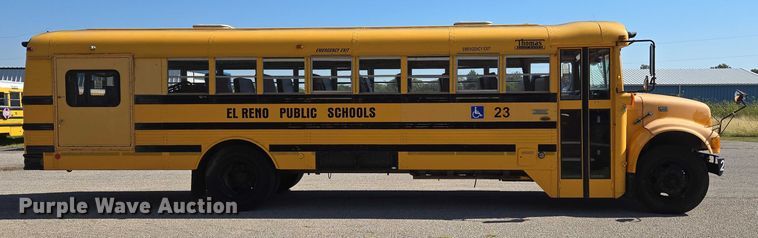 image for item EU3916 1999 International 3800 school bus