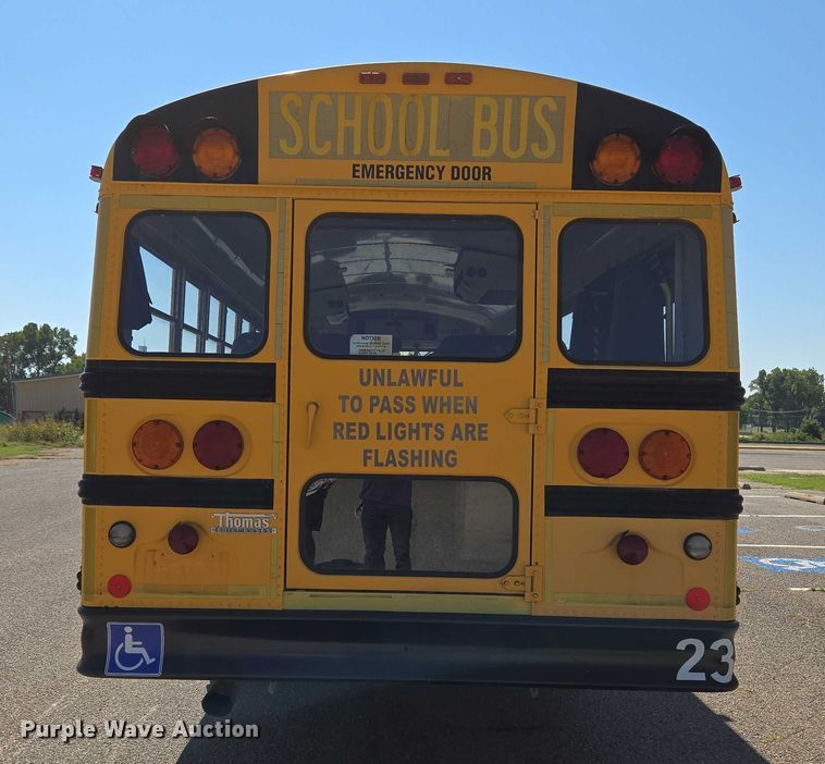image for item EU3916 1999 International 3800 school bus