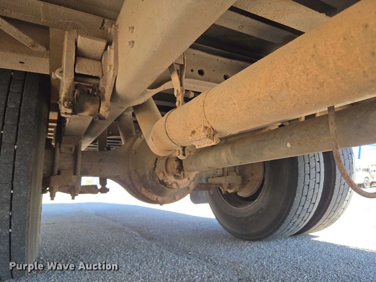 image for item EU3916 1999 International 3800 school bus