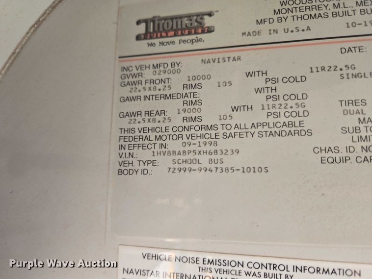 image for item EU3916 1999 International 3800 school bus