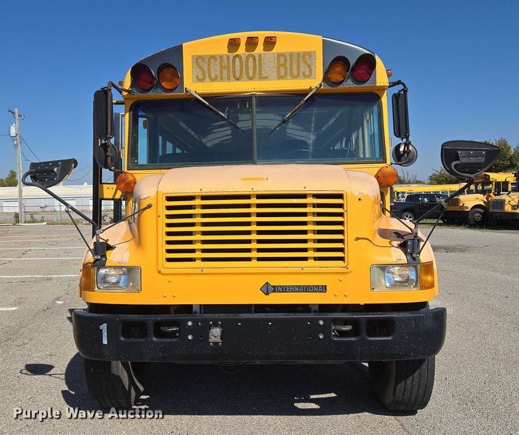image for item EU3917 1999 International 3800 school bus