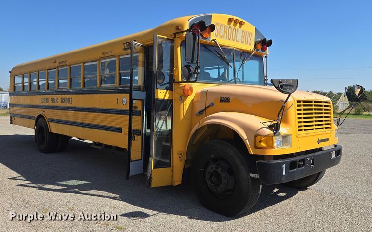 image for item EU3917 1999 International 3800 school bus