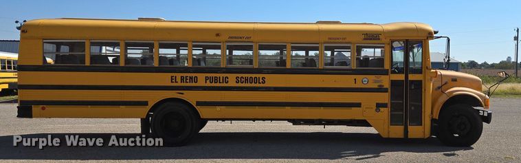image for item EU3917 1999 International 3800 school bus