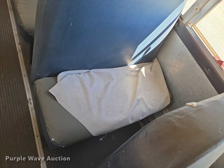 image for item EU3917 1999 International 3800 school bus