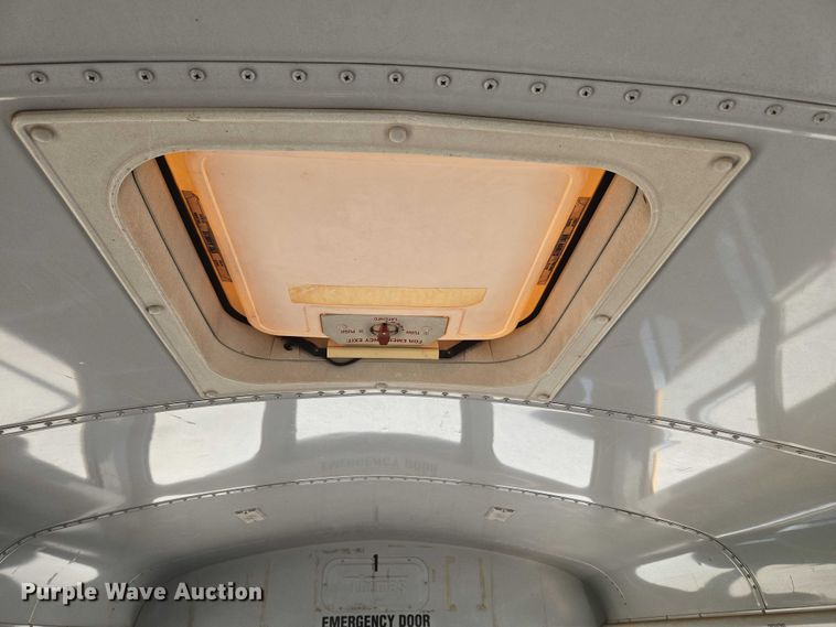 image for item EU3917 1999 International 3800 school bus