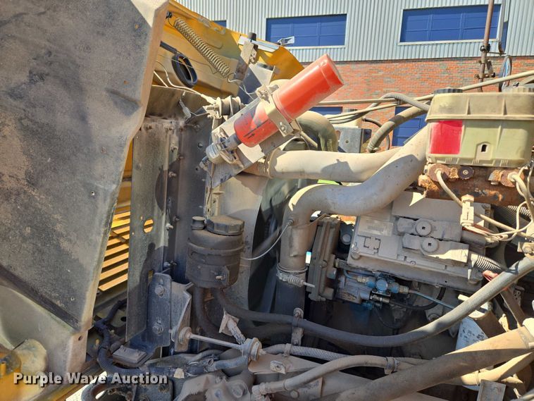 image for item EU3917 1999 International 3800 school bus