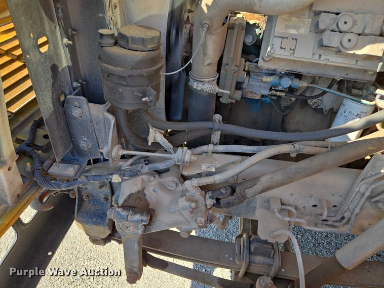 image for item EU3917 1999 International 3800 school bus