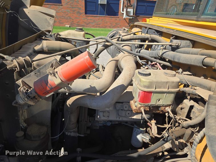 image for item EU3917 1999 International 3800 school bus