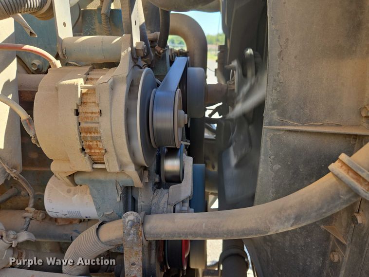 image for item EU3917 1999 International 3800 school bus