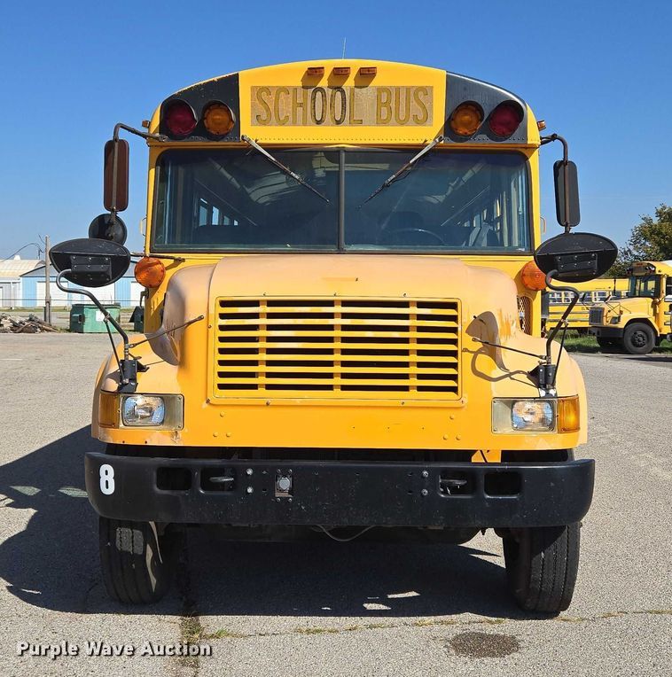 image for item EU3918 1999 International 3800 school bus