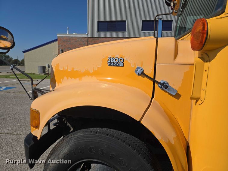 image for item EU3918 1999 International 3800 school bus