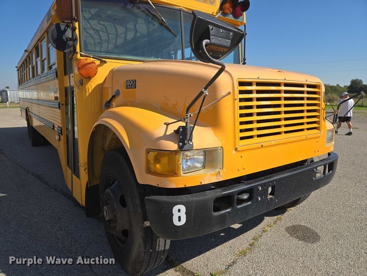 image for item EU3918 1999 International 3800 school bus