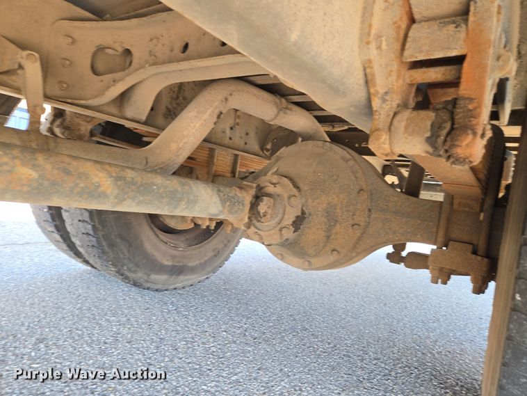 image for item EU3918 1999 International 3800 school bus