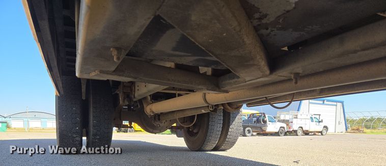 image for item EU3918 1999 International 3800 school bus