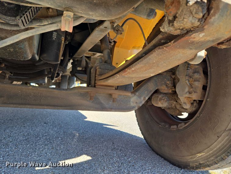 image for item EU3918 1999 International 3800 school bus