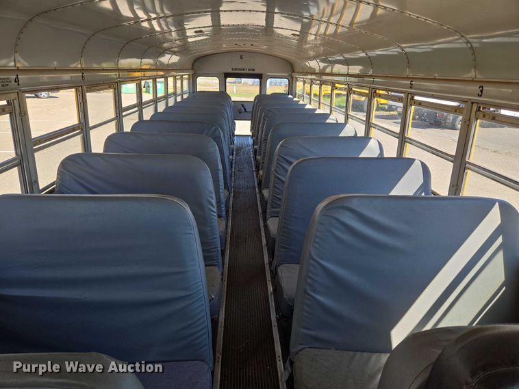 image for item EU3918 1999 International 3800 school bus