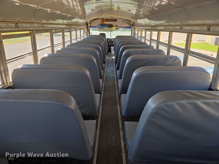 image for item EU3918 1999 International 3800 school bus