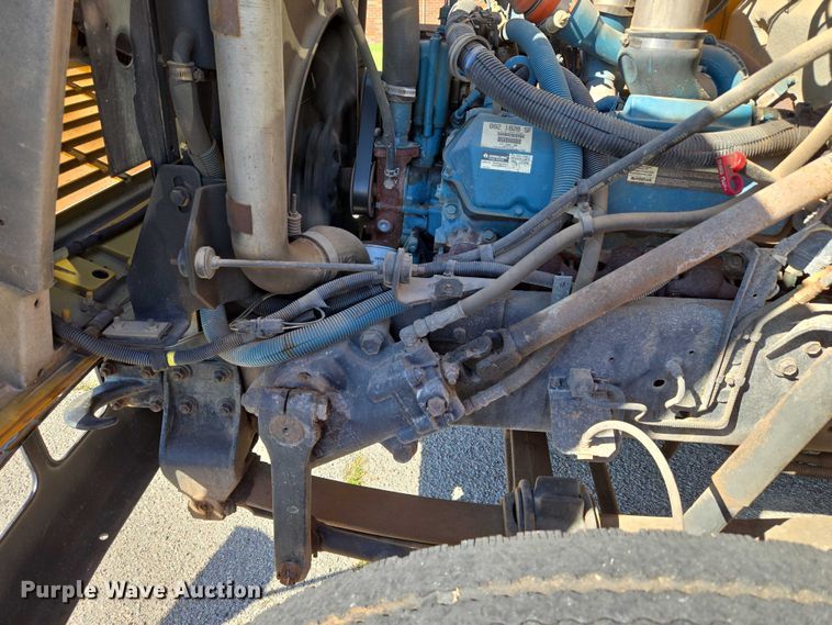 image for item EU3918 1999 International 3800 school bus