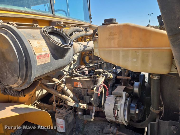 image for item EU3918 1999 International 3800 school bus