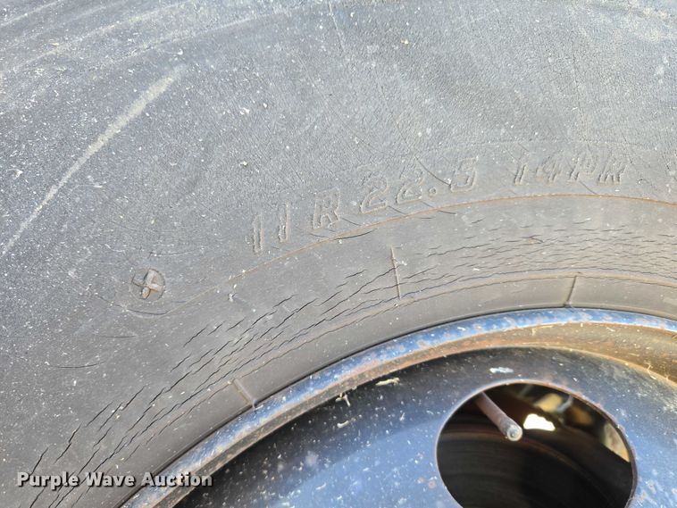 image for item EU3918 1999 International 3800 school bus