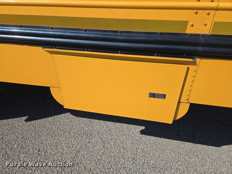 image for item EU3919 2004 Freightliner FS65  school bus