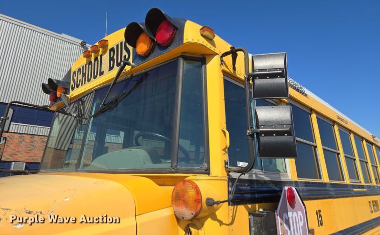 image for item EU3919 2004 Freightliner FS65  school bus