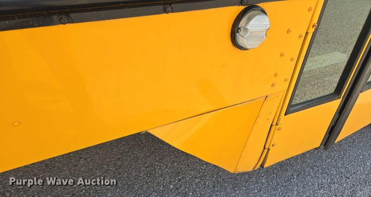 image for item EU3919 2004 Freightliner FS65  school bus