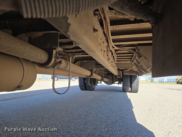 image for item EU3919 2004 Freightliner FS65  school bus