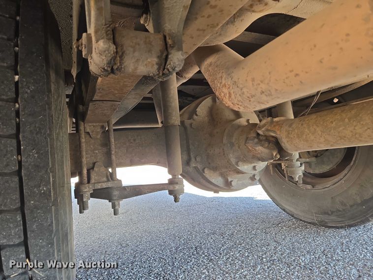 image for item EU3919 2004 Freightliner FS65  school bus