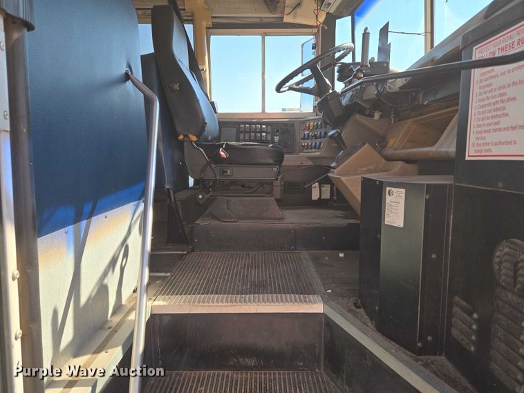 image for item EU3919 2004 Freightliner FS65  school bus