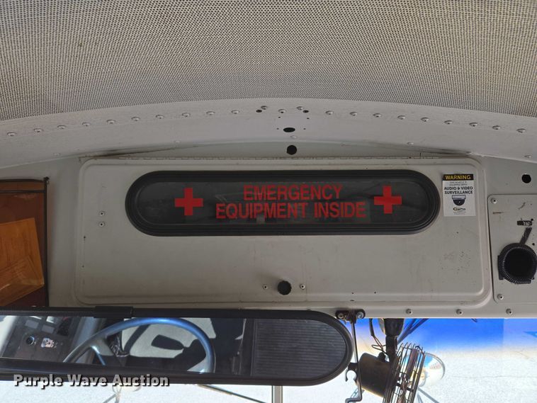 image for item EU3919 2004 Freightliner FS65  school bus