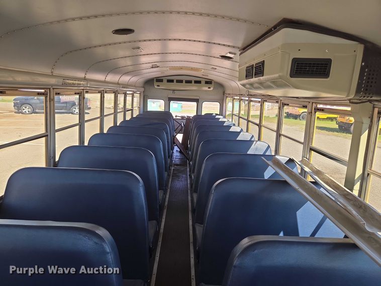 image for item EU3919 2004 Freightliner FS65  school bus