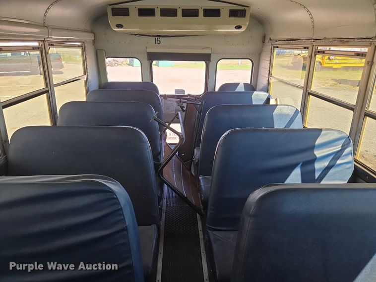 image for item EU3919 2004 Freightliner FS65  school bus