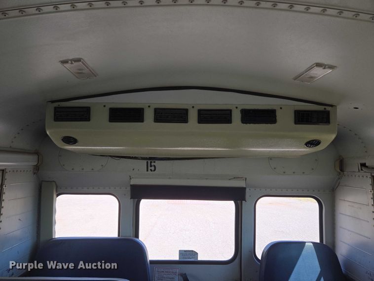 image for item EU3919 2004 Freightliner FS65  school bus