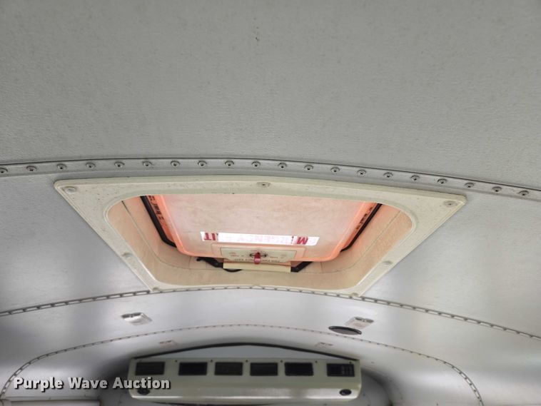 image for item EU3919 2004 Freightliner FS65  school bus