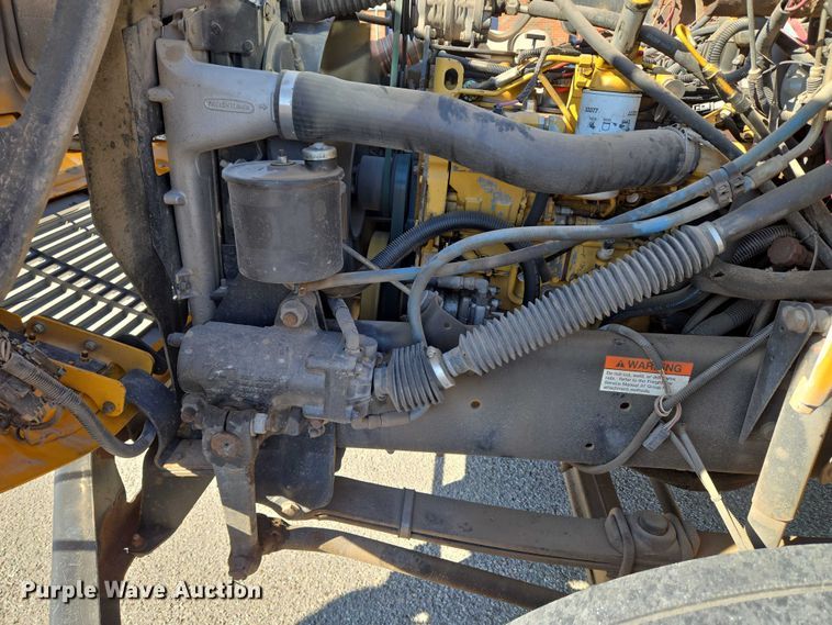 image for item EU3919 2004 Freightliner FS65  school bus