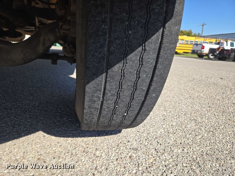 image for item EU3919 2004 Freightliner FS65  school bus