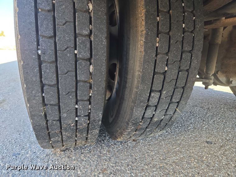 image for item EU3919 2004 Freightliner FS65  school bus