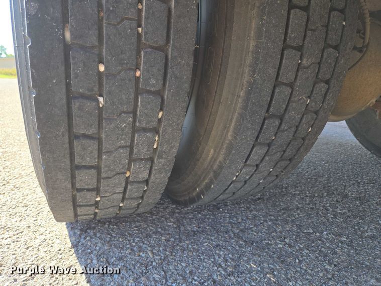 image for item EU3919 2004 Freightliner FS65  school bus