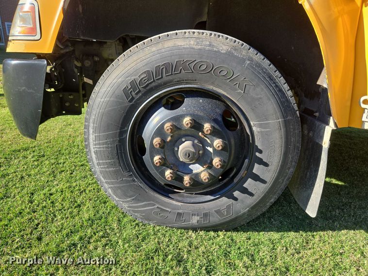 image for item EU3927 2016 Blue Bird Vision school bus