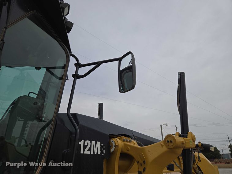 image for item EU3941 2015 Caterpillar 12M3 motor grader