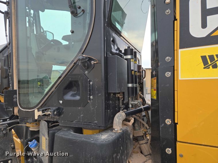 image for item EU3941 2015 Caterpillar 12M3 motor grader